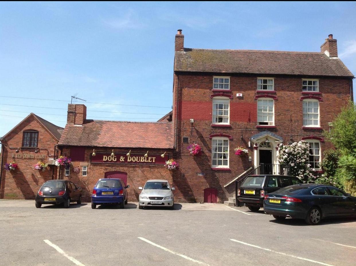 The Dog & Doublet Inn Kingsbury Exterior photo